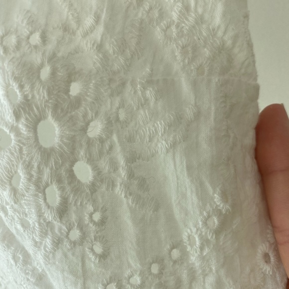 White crop top - Picture 3 of 3